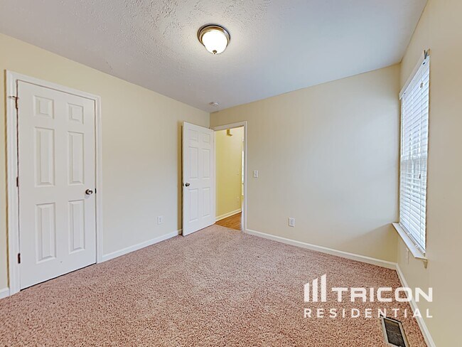 Building Photo - 602 Parrish Wood
