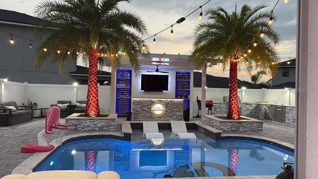 Building Photo - 2350 Rapollo Dr