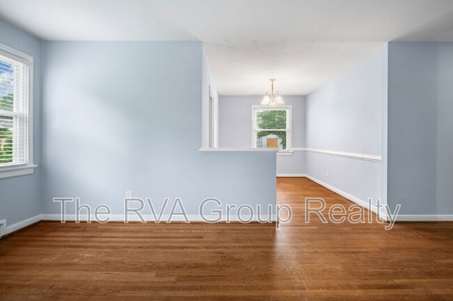 Building Photo - 3411 Oxnard Rd