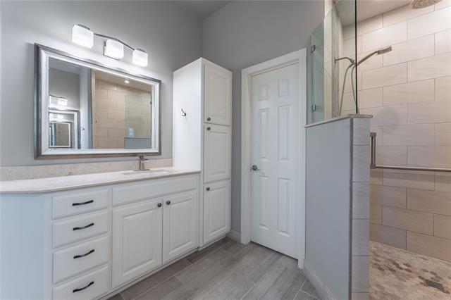 Building Photo - 209 Timber Lake Dr