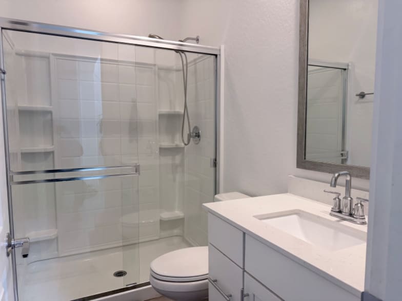 Building Photo - 9918 E Tahoe Ave