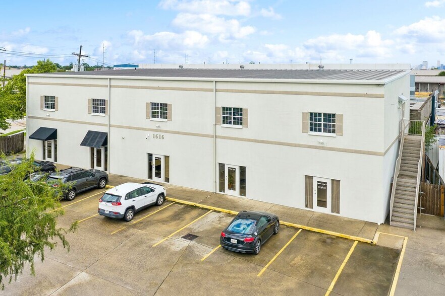 Building Photo - 1616 L and A Rd