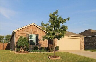 Building Photo - Spacious Updated Home in Spring Meadows Near Vernon Elementary with Tankless Water Heater and Com...