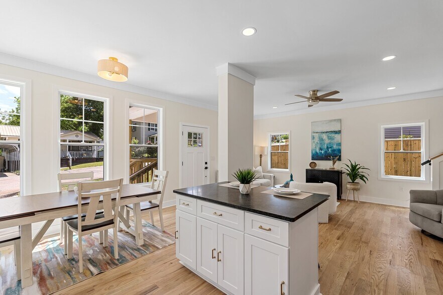 Building Photo - 50 Orr St