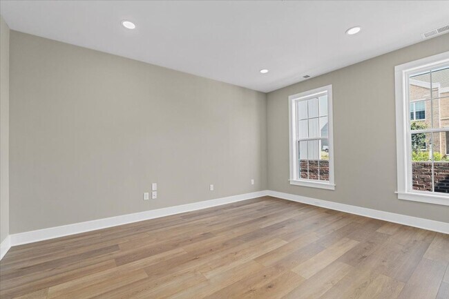 Building Photo - Brand New Luxury Townhome for LEASE