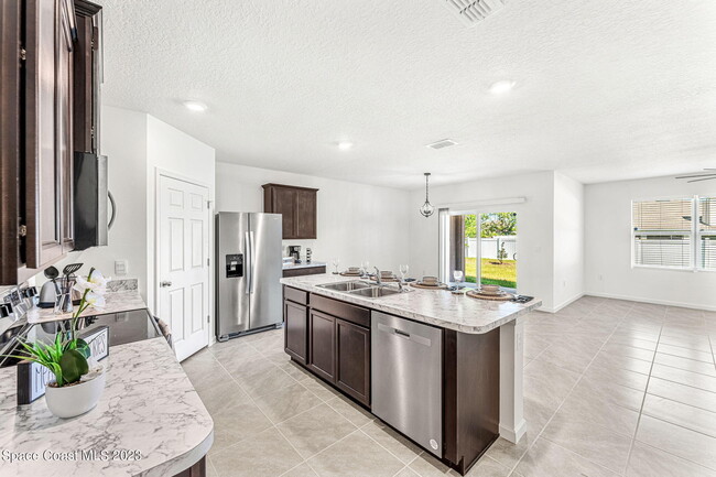 Building Photo - 2309 Jupiter Blvd SW