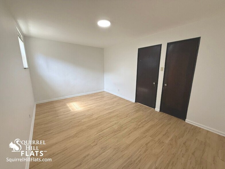 Building Photo - 5710 Phillips Ave