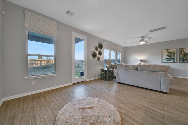 Building Photo - 3306 Forest Dr