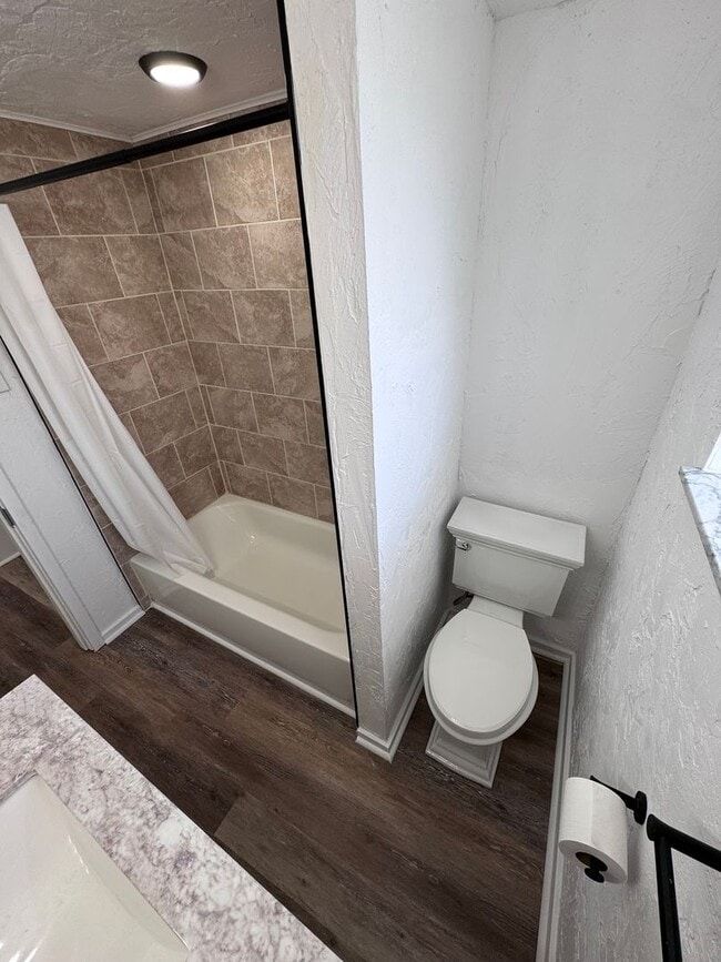 Building Photo - Gorgeous Fully Renovated 4-Bed 1-Bath House In Christy Park!!!