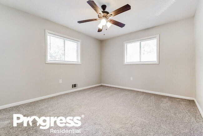 Building Photo - 4434 Lovridge Dr SW