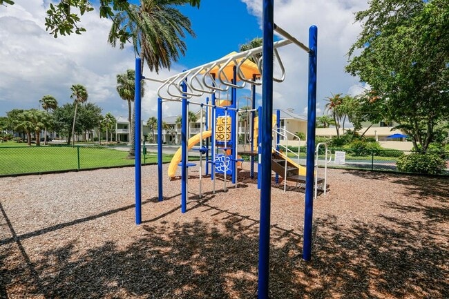 Building Photo - 812 Bahia Del Sol Dr