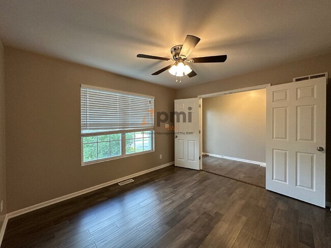 Building Photo - 1864 Westridge Dr