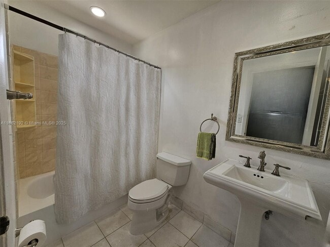 Building Photo - 15160 SW 128th Ave