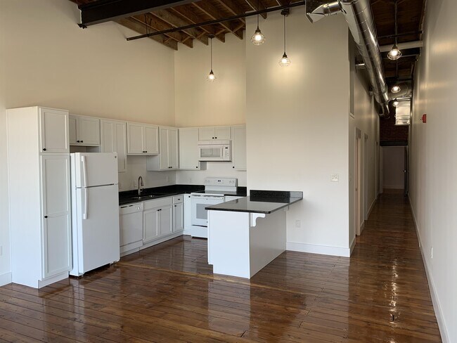 Building Photo - 240 1st St NE