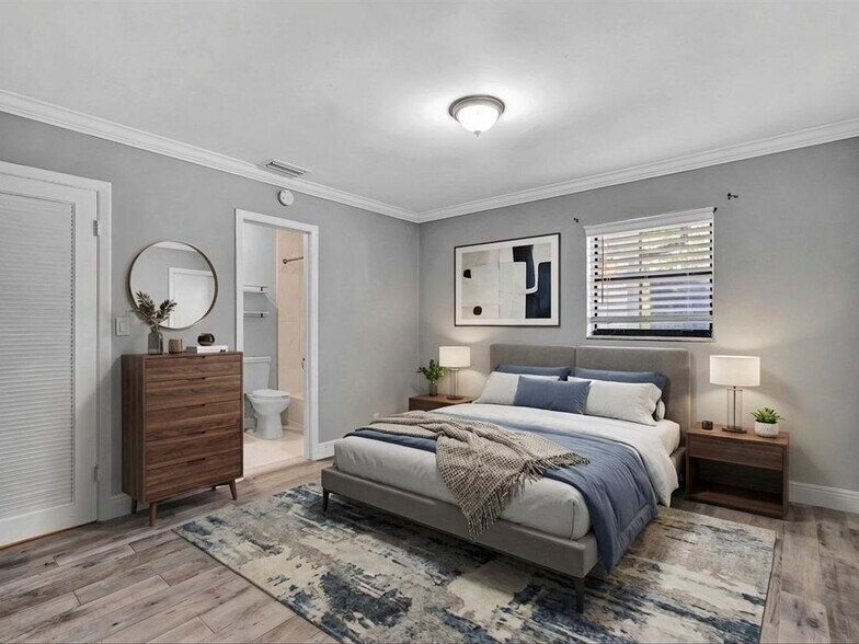 Building Photo - 3880 NW 79th Ave