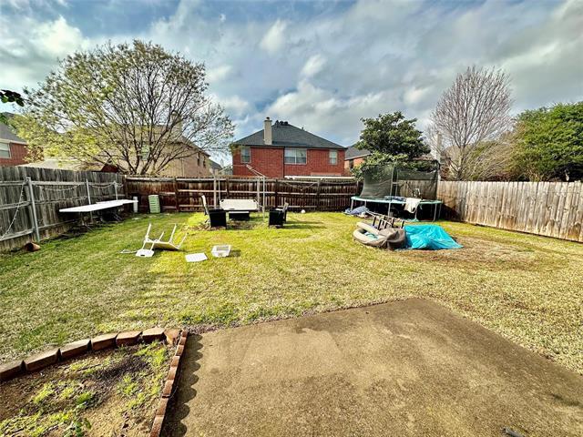 Building Photo - 211 Nutmeg Ln