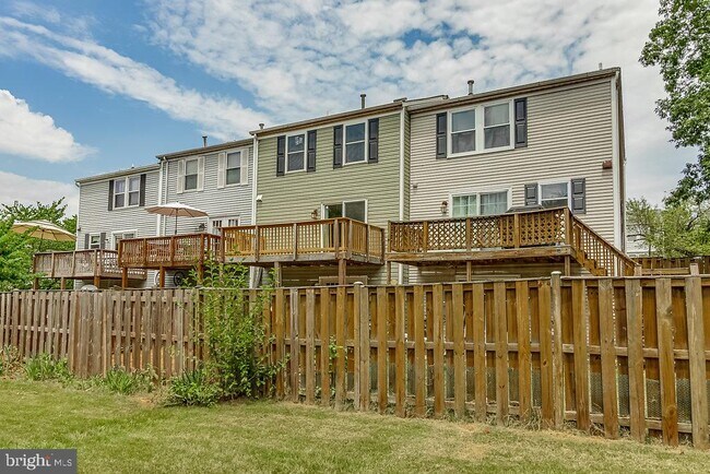Building Photo - 14623 Stone Crossing Ct