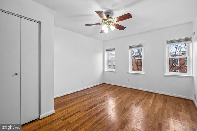 Building Photo - 1437 Towson St