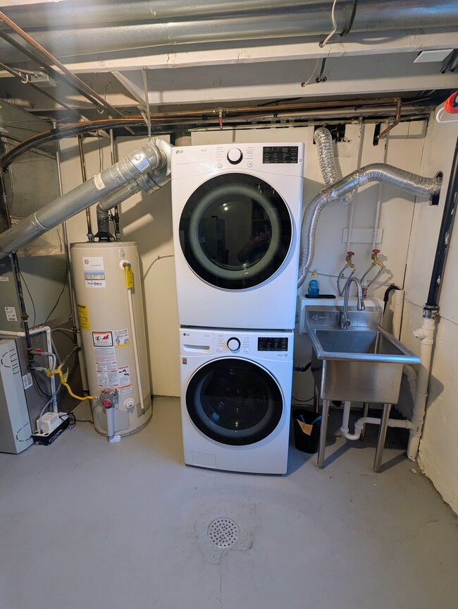 Building Photo - 1340 Dawson Dr