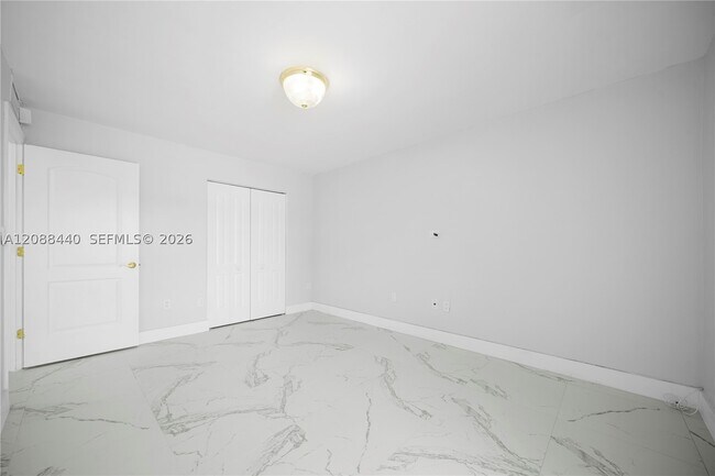 Building Photo - 7105 Miami Lakes Dr