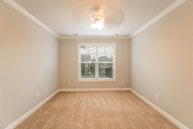 Building Photo - 149 Laurel Hill Pl