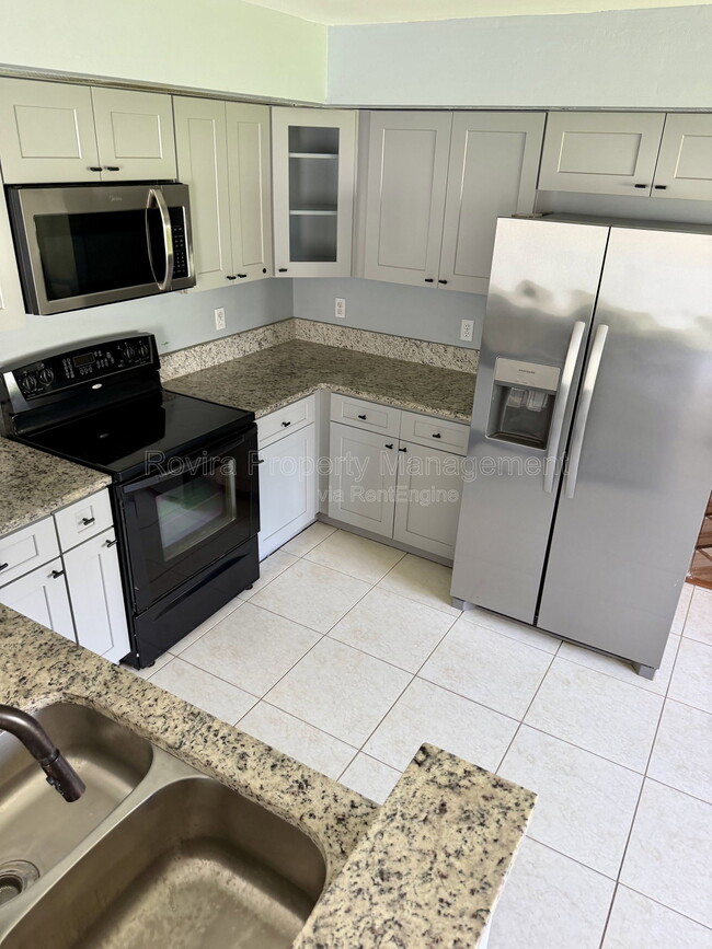 Building Photo - 1501 Chevington Ct