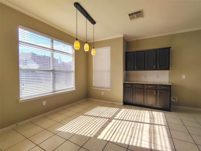 Building Photo - 6334 Richland Hills Dr