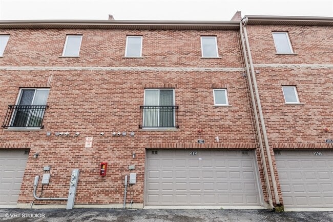 Building Photo - 3884 Wehrman Ave