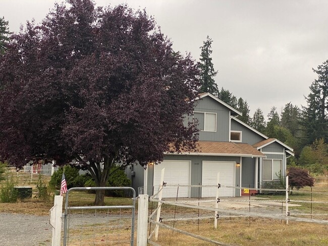 Primary Photo - Wonderful 3 Bed, 2 Bath w/Optional 3 Acre ...