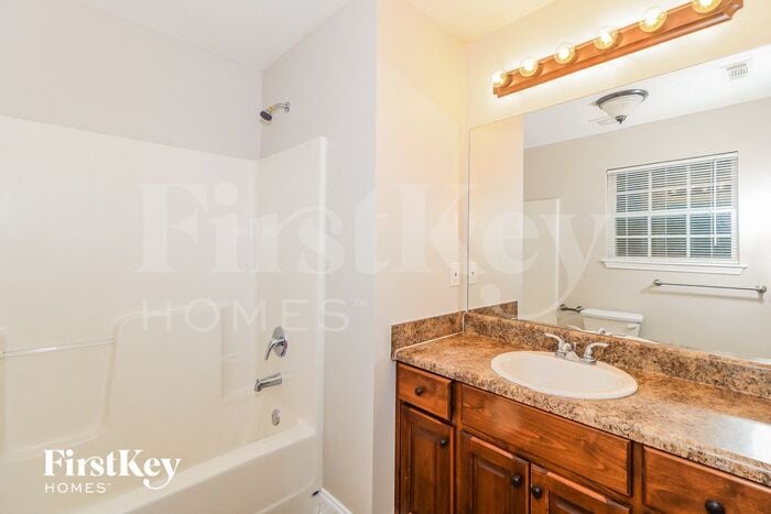 Building Photo - 2224 Smallwood Springs Dr