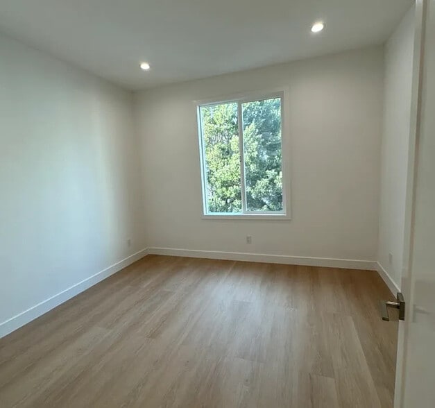 Building Photo - 16 Balboa St