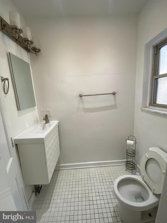 Building Photo - 1040 Cantrell St