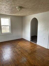Building Photo - 849 Baker St