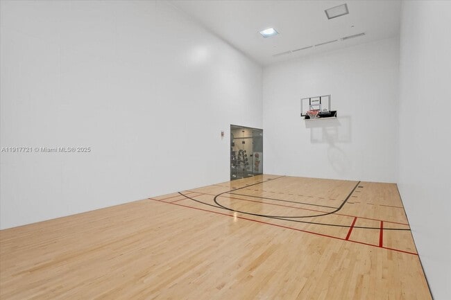 Building Photo - 900 Brickell Key Blvd