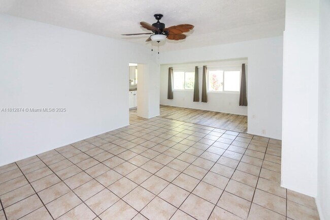 Building Photo - 812 Chukker Rd