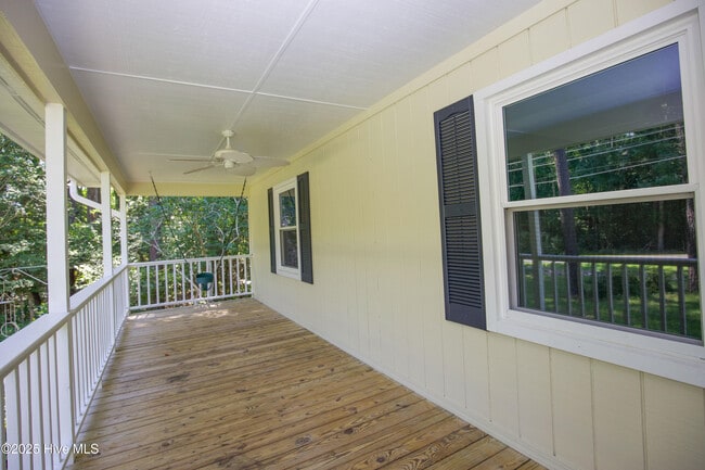 Building Photo - 970 Thrush Dr