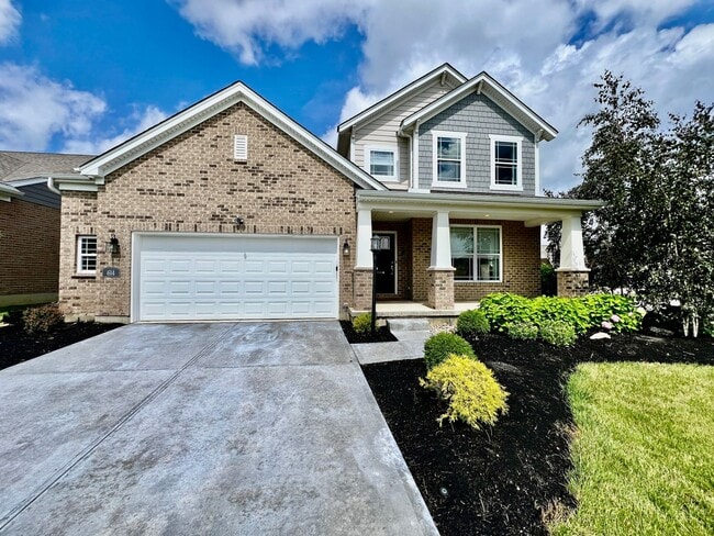 Building Photo - Large Executive home in Beavercreek Well d...