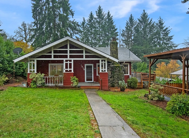 Building Photo - Charming 3 bed, 2 bath Craftsman Cottage in the Heart of Oak Grove