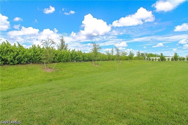 Building Photo - 2156 Dragonfruit Wy