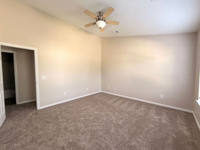 Building Photo - Available now. Beautiful, FULLY REMODELED 3 BR/2.5 BA Home in Tanner Plantation!