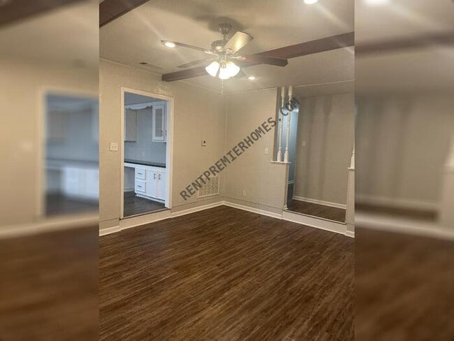 Building Photo - 12001 Lemoncrest Ln