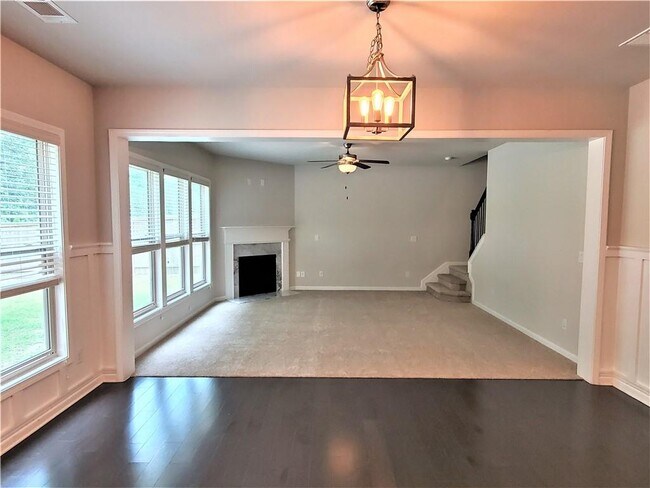 Building Photo - 2465 Matlin Way