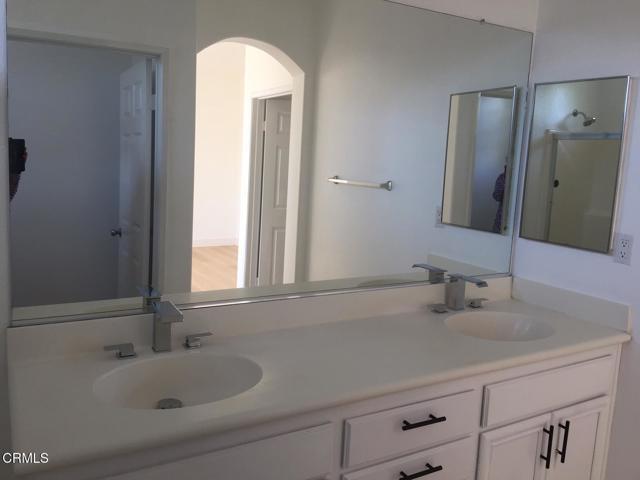 Building Photo - 1743 Watercrest Way