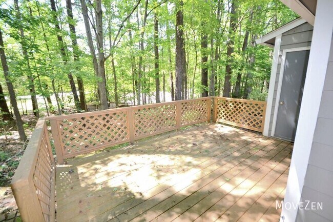 Building Photo - 120 Shady Meadow Cir