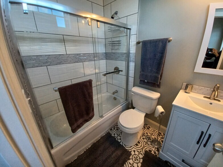 Building Photo - 1786 W Willis St