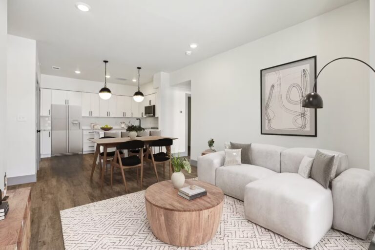 Building Photo - 2450 Wickersham Ln