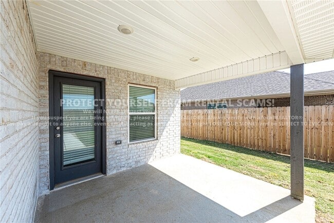 Building Photo - 4747 W Tofino Dr