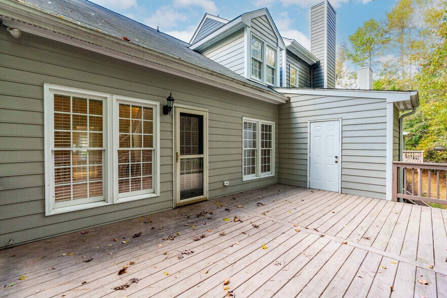 Building Photo - 6736 Queen Annes Dr