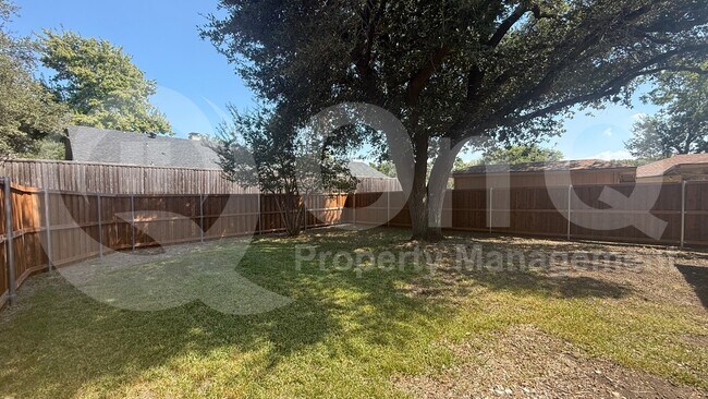Building Photo - 208 Glenwick Pl