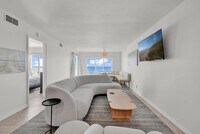 Building Photo - 511 S Ocean Blvd